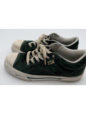 "Vintage 1999 Nike Hermosa Green Suede Nubuk Women's Size 9 US 143034-321 Y2K